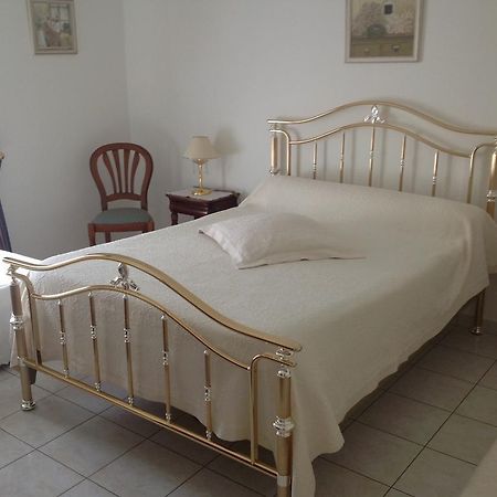 Maison Tobias บุสซี-แซ็ง-ฌอร์ฌ ภายนอก รูปภาพ